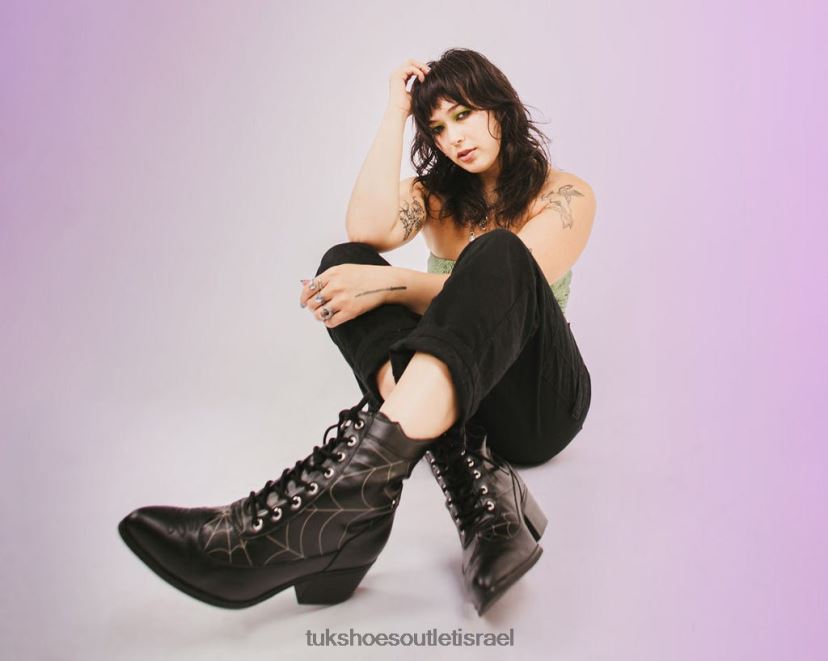 T.U.K. Footwear הַנעָלָה נשים ויקטוריאני 8 עיניים עקב אנרכי מחודד JBPR216 שָׁחוֹר