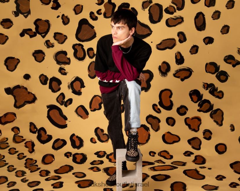 T.U.K. Footwear הַנעָלָה נשים מגף סניקרס עם 8 עיניים JBPR240 בד שחור/נמר