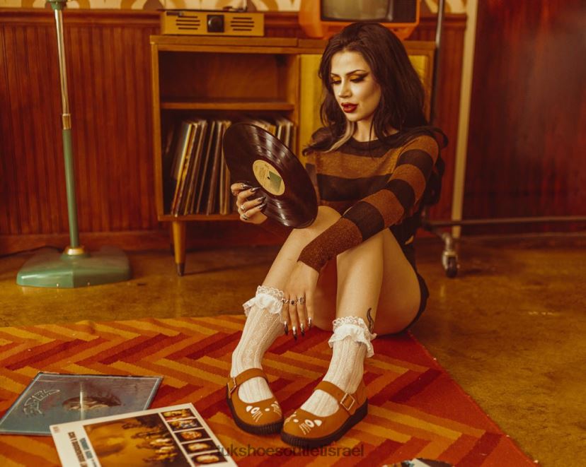 T.U.K. Footwear הַנעָלָה נשים קיטי זמש מזויף ויוה נמוך מרי ג'יין JBPR159 תפוז