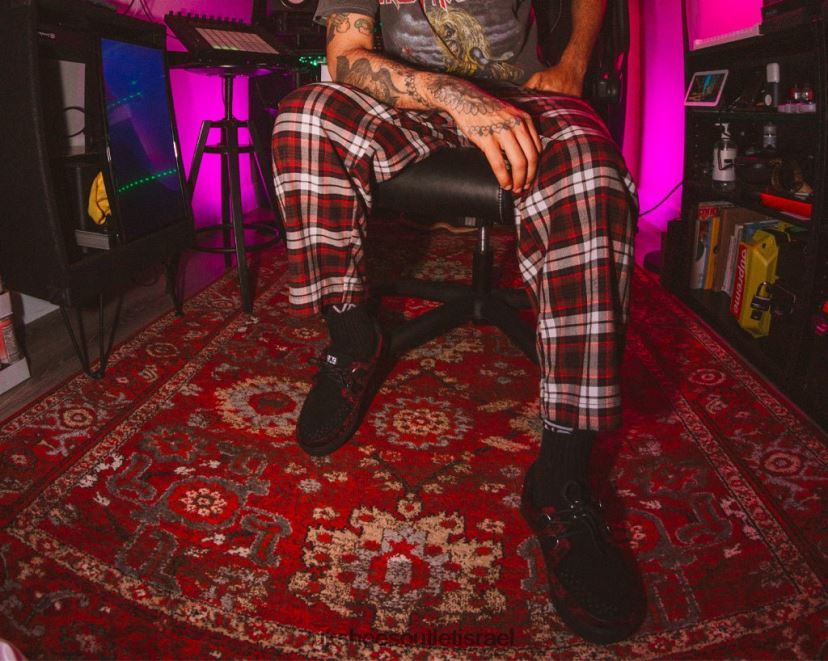 T.U.K. Footwear הַנעָלָה נשים נעלי ספורט לשיער נמר JBPR273 שחור/בורדו