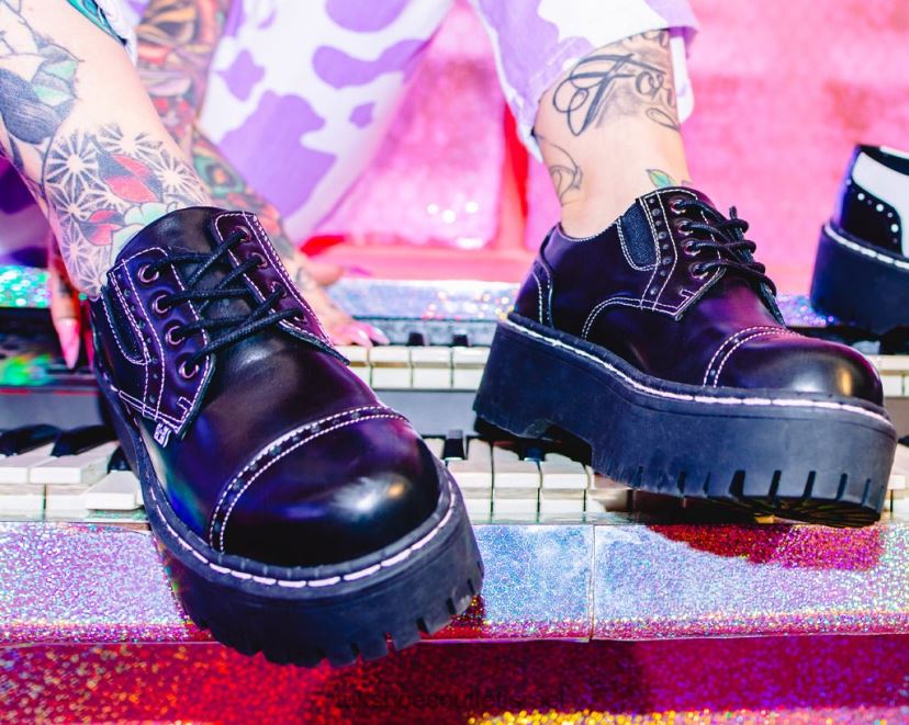 T.U.K. Footwear הַנעָלָה נשים תפר ניגודיות מלוכלך מבריק כפול קומות JBPR282 שָׁחוֹר