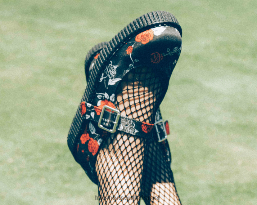 T.U.K. Footwear הַנעָלָה נשים rose viva low מרי ג'יין JBPR158 שחור/אדום